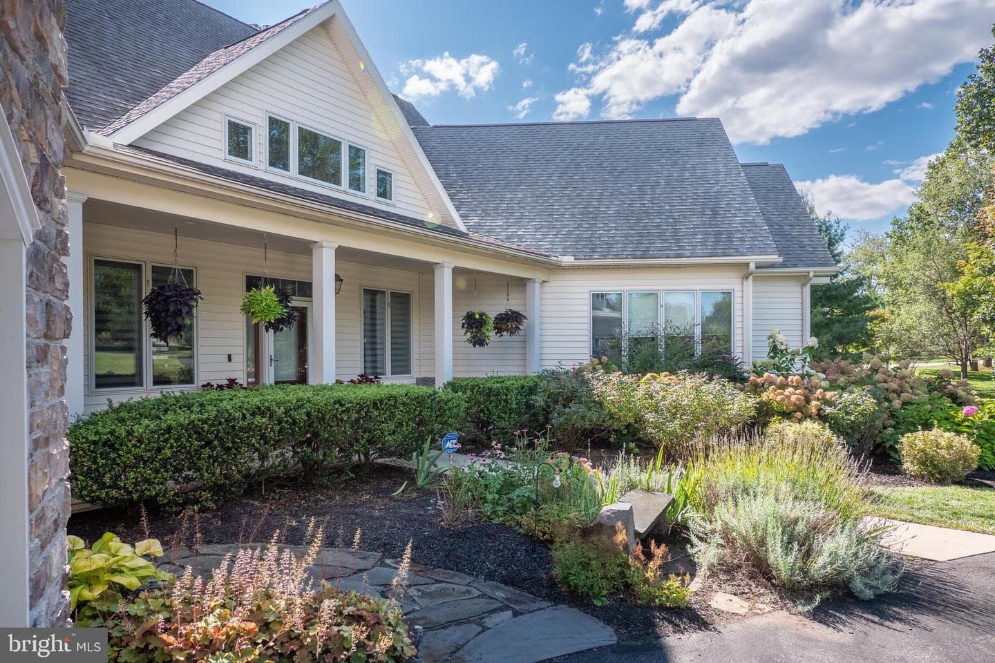 6410 Sweetbriar Lane photo 4