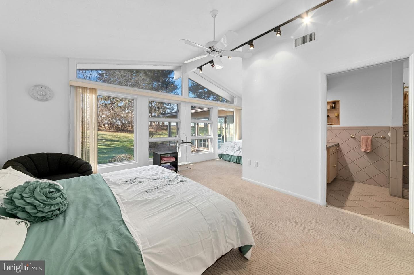 2334 Riverbend Road photo 33
