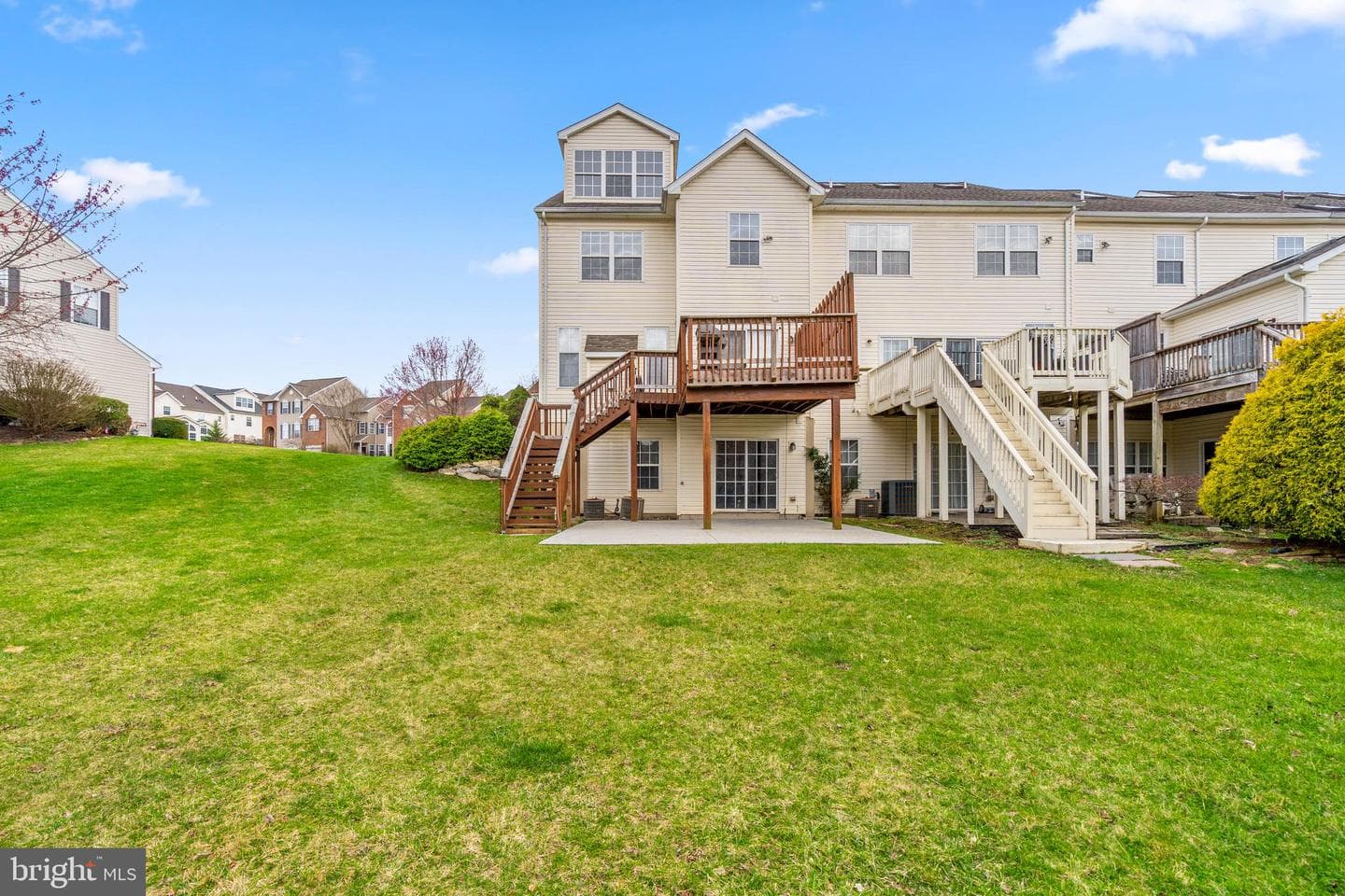 5261 Dartmouth Drive photo 33