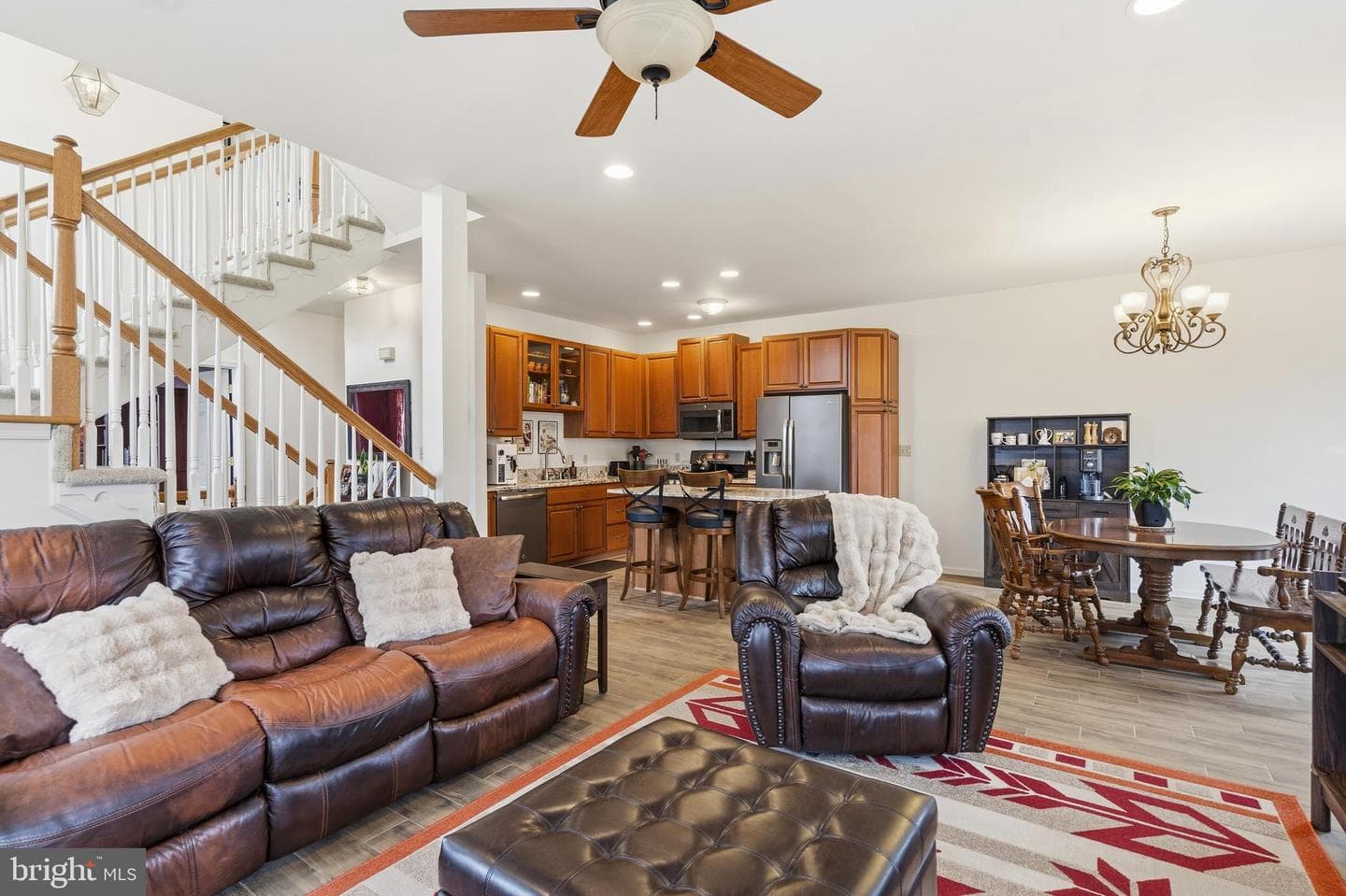 5261 Dartmouth Drive photo 8