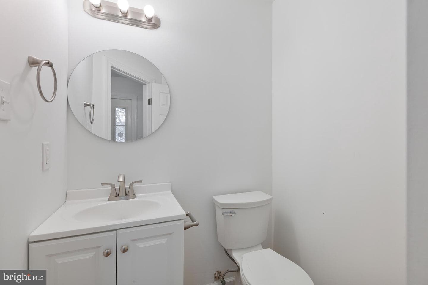 8014 Heritage Drive photo 11