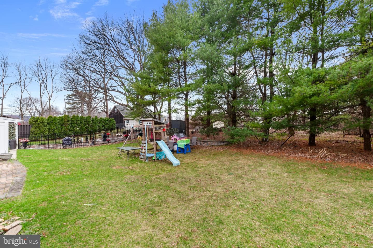 8014 Heritage Drive photo 7