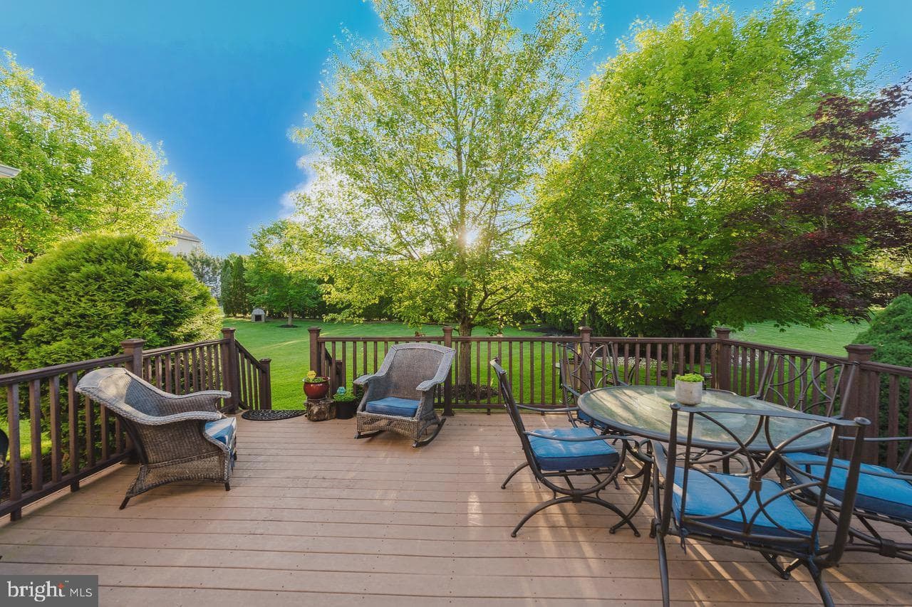3423 Courtney Dr photo 7