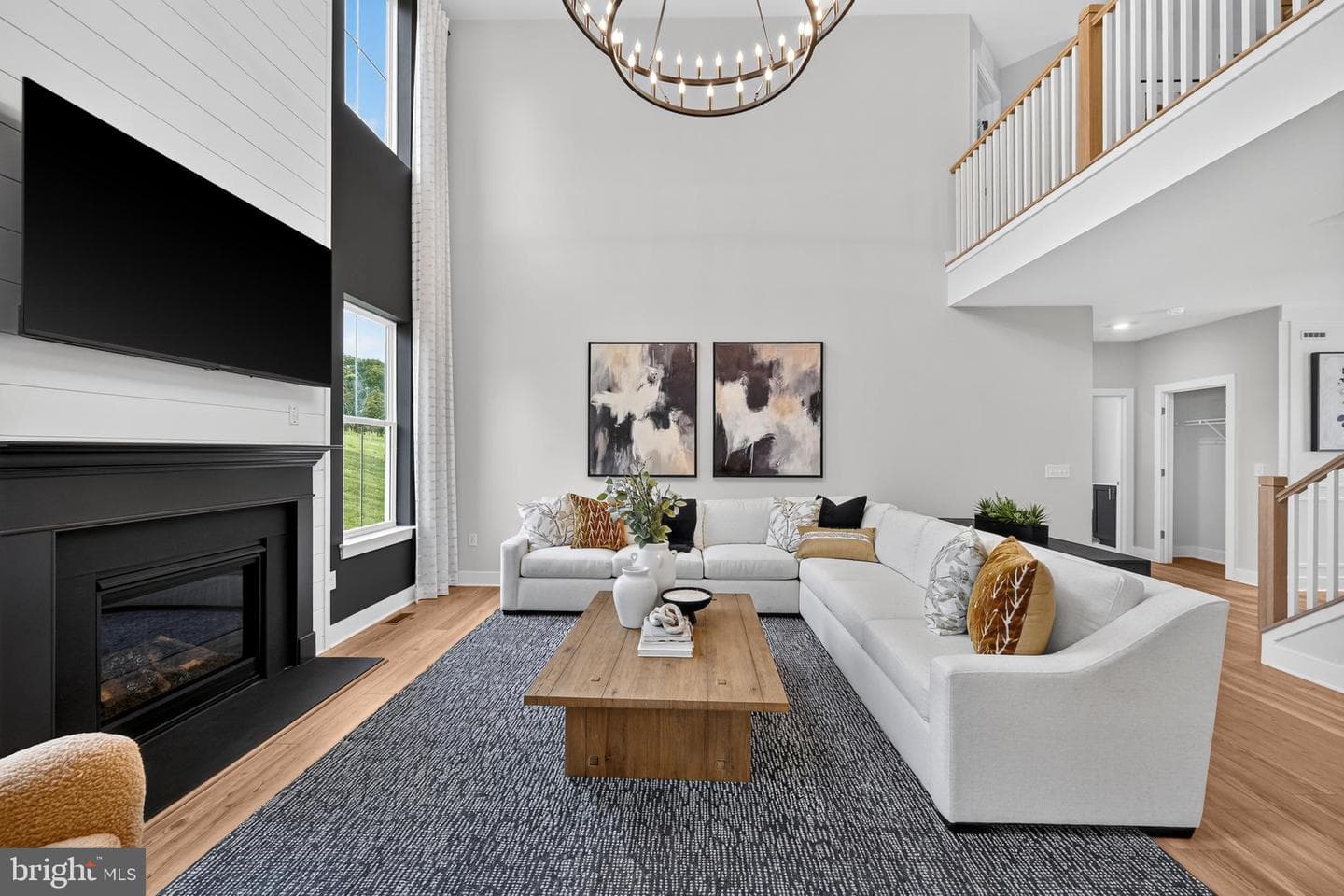1130 Frank Street photo 7