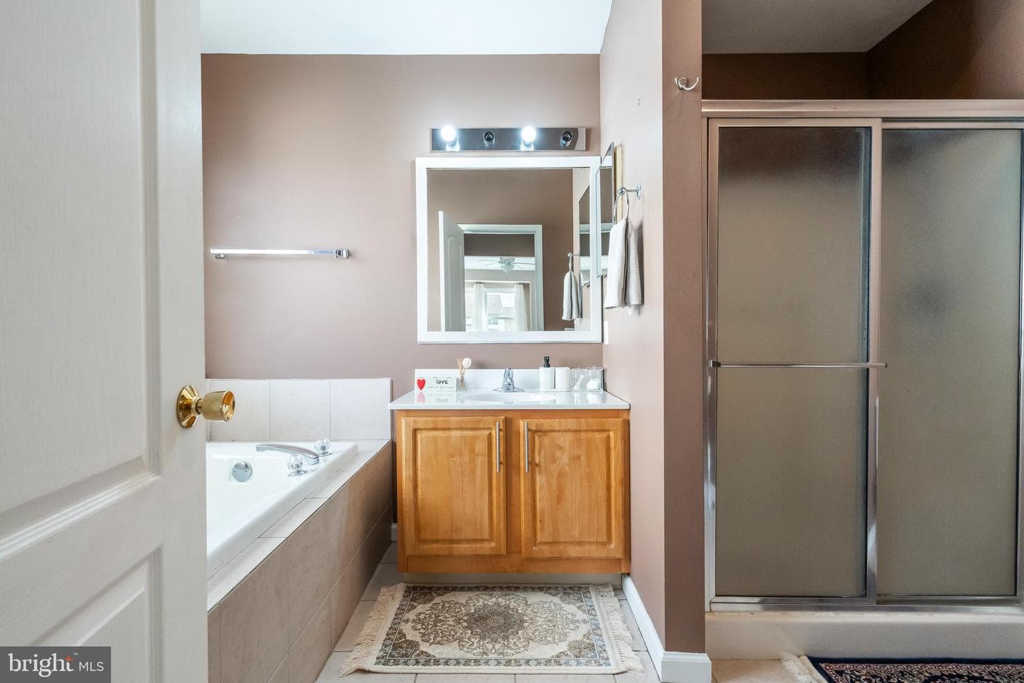 311 Windsor Place photo 29