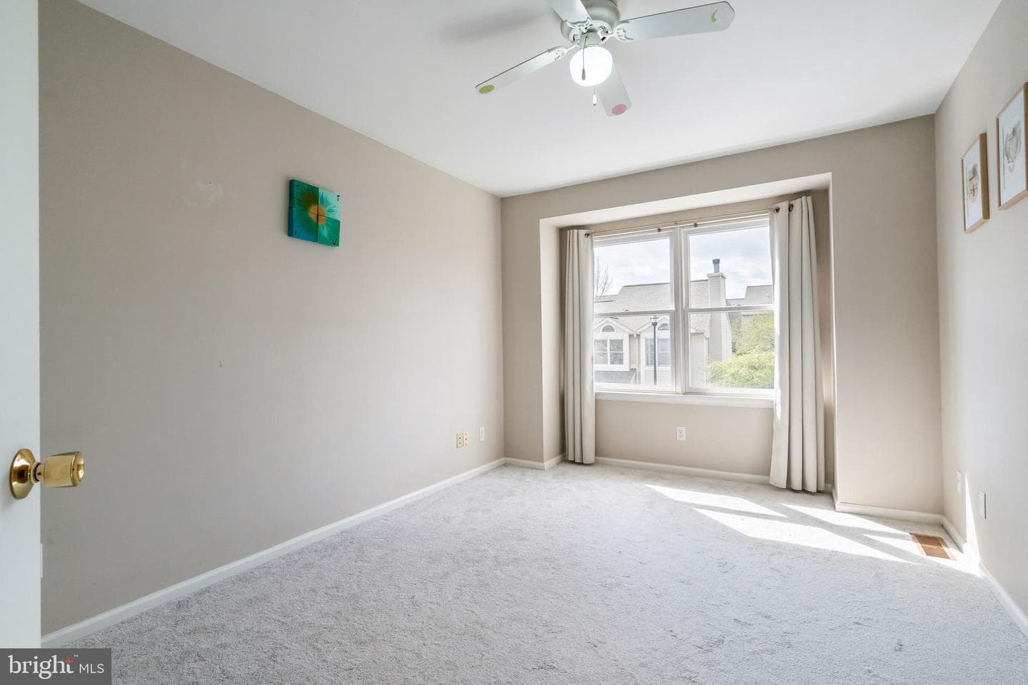 311 Windsor Place photo 31