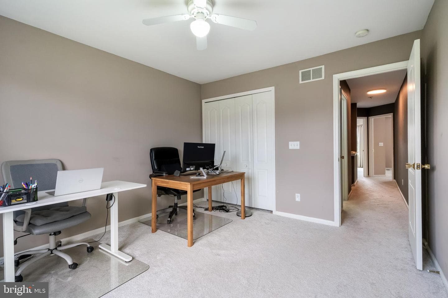 311 Windsor Place photo 32