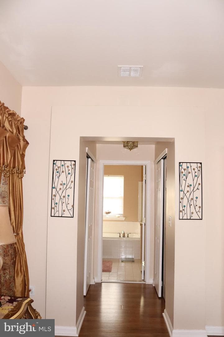 1035 Jervin Drive photo 15