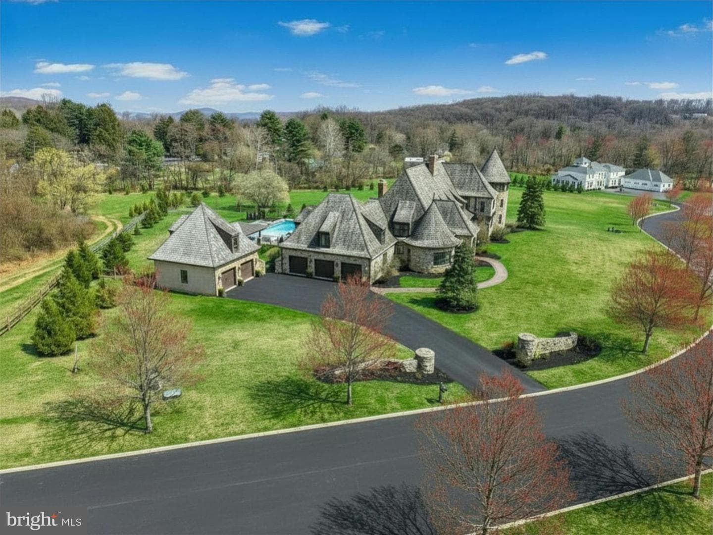 2214 N Melrose Lane, Bethlehem
