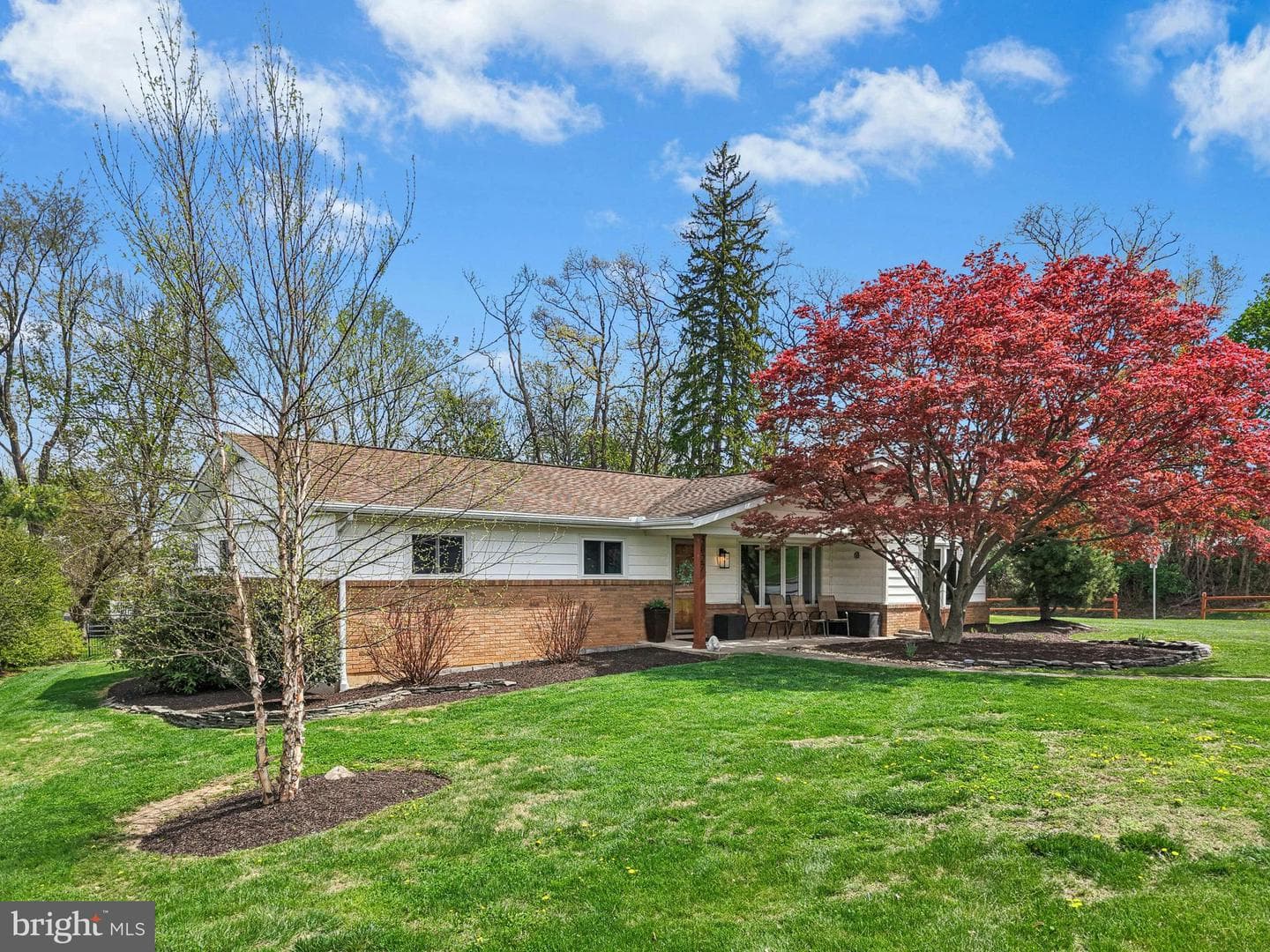 5027 Aberdene photo 1