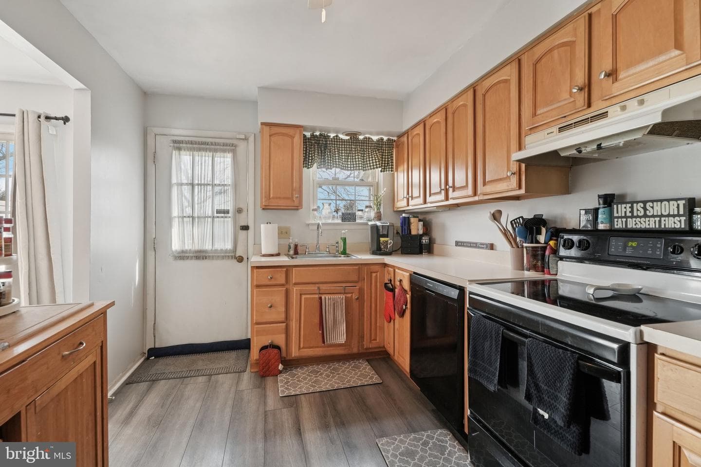5626 Greens Drive photo 16