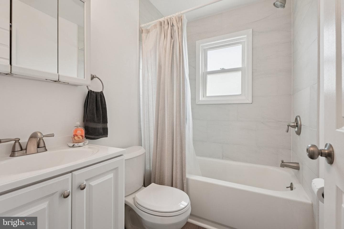 5626 Greens Drive photo 25