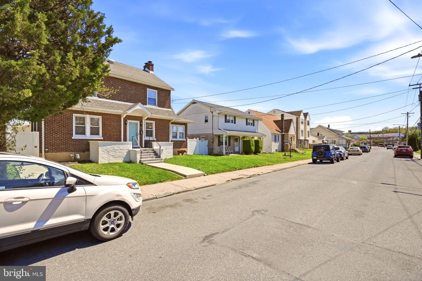 901 N Wahneta Street photo 3