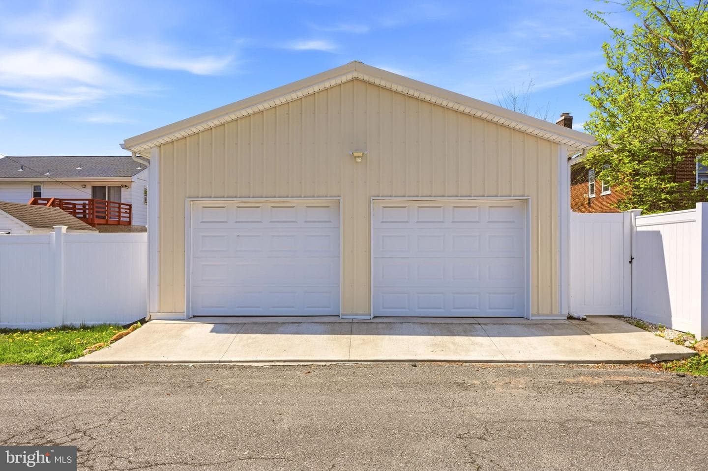901 N Wahneta Street photo 68