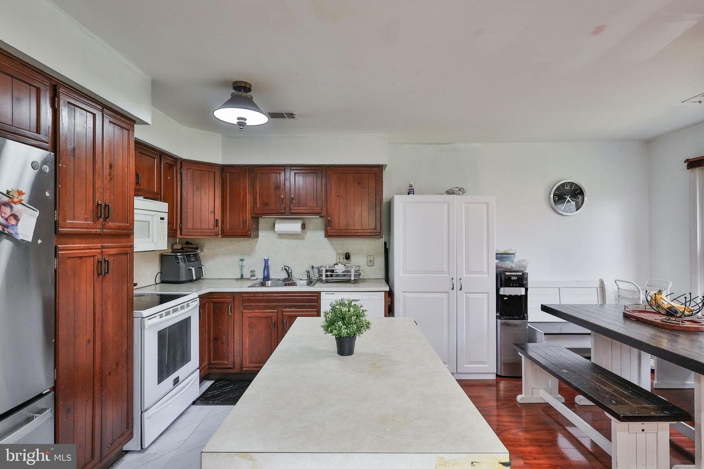 8332 Willow Run photo 13