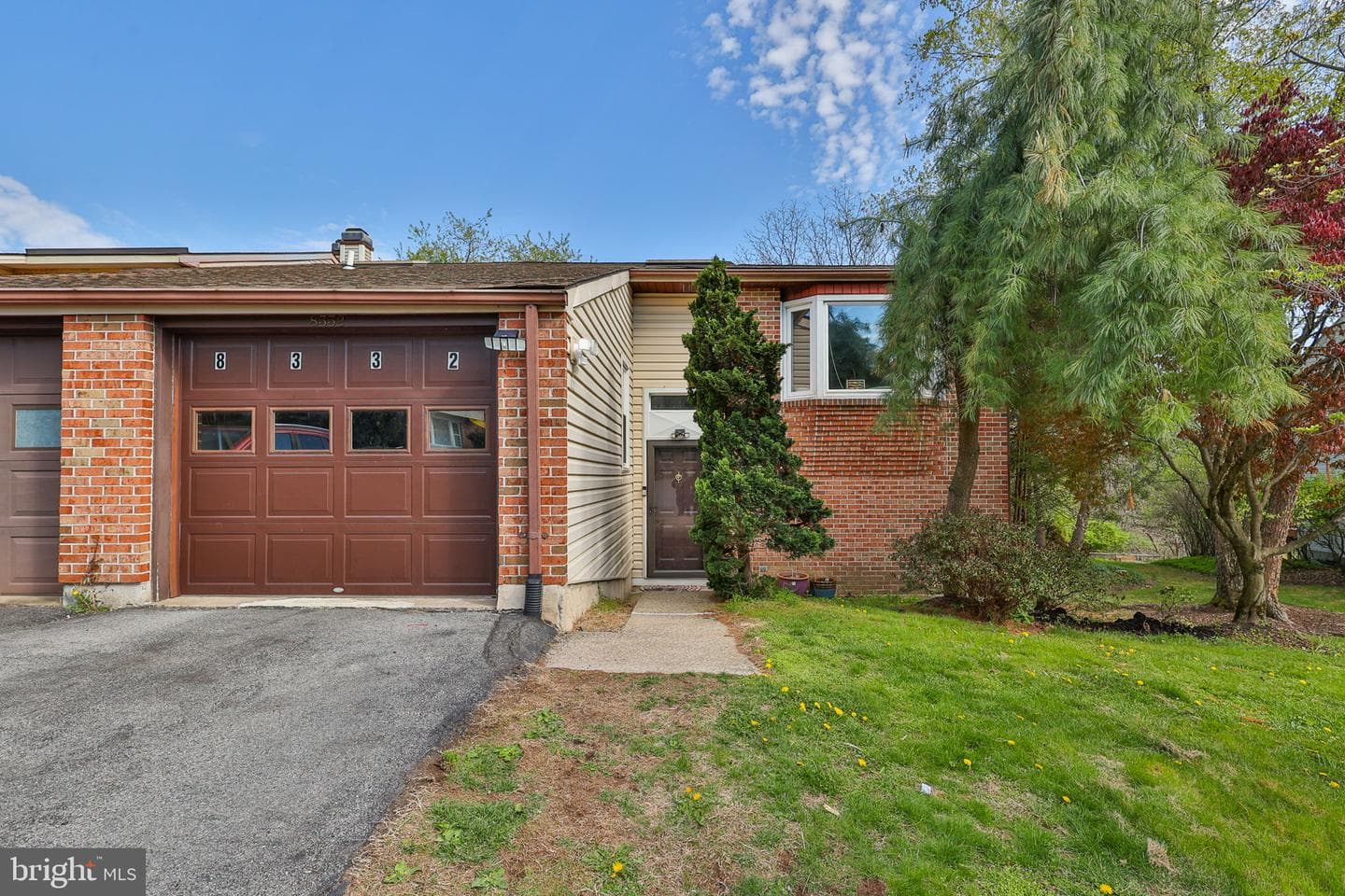 8332 Willow Run photo 2