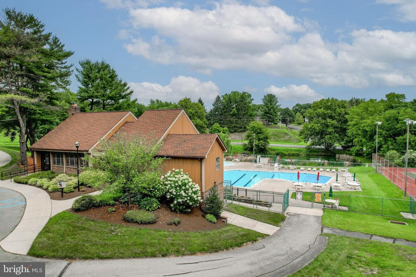 8332 Willow Run photo 47