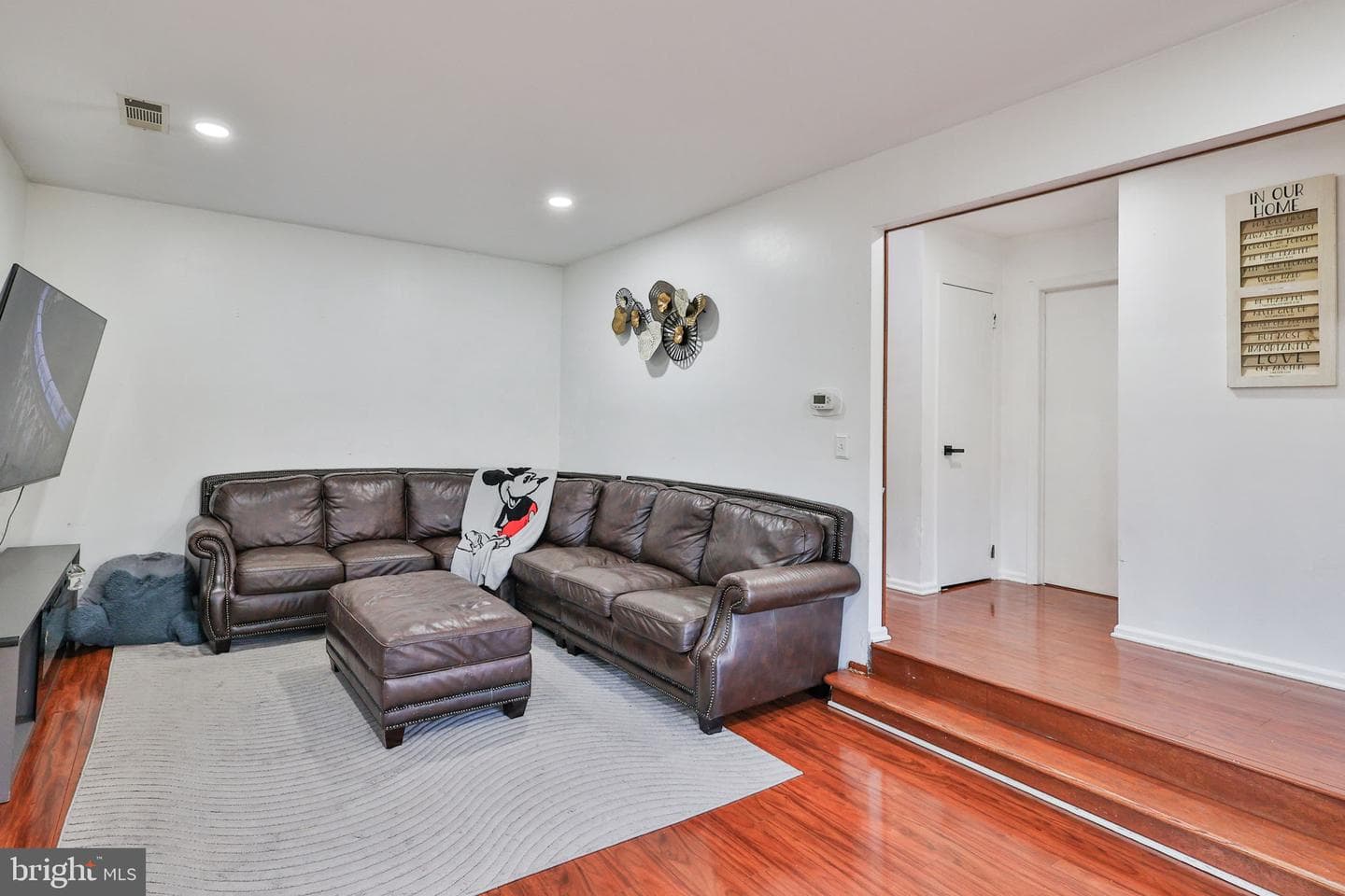 8332 Willow Run photo 9