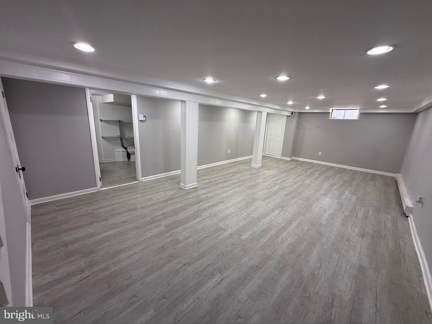 849 N Arch Street photo 15