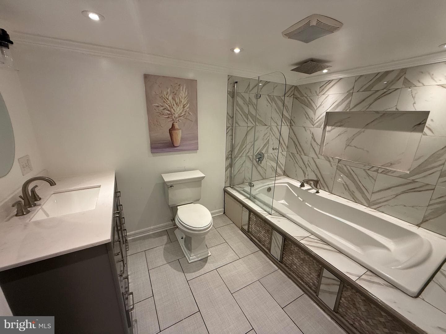 849 N Arch Street photo 18
