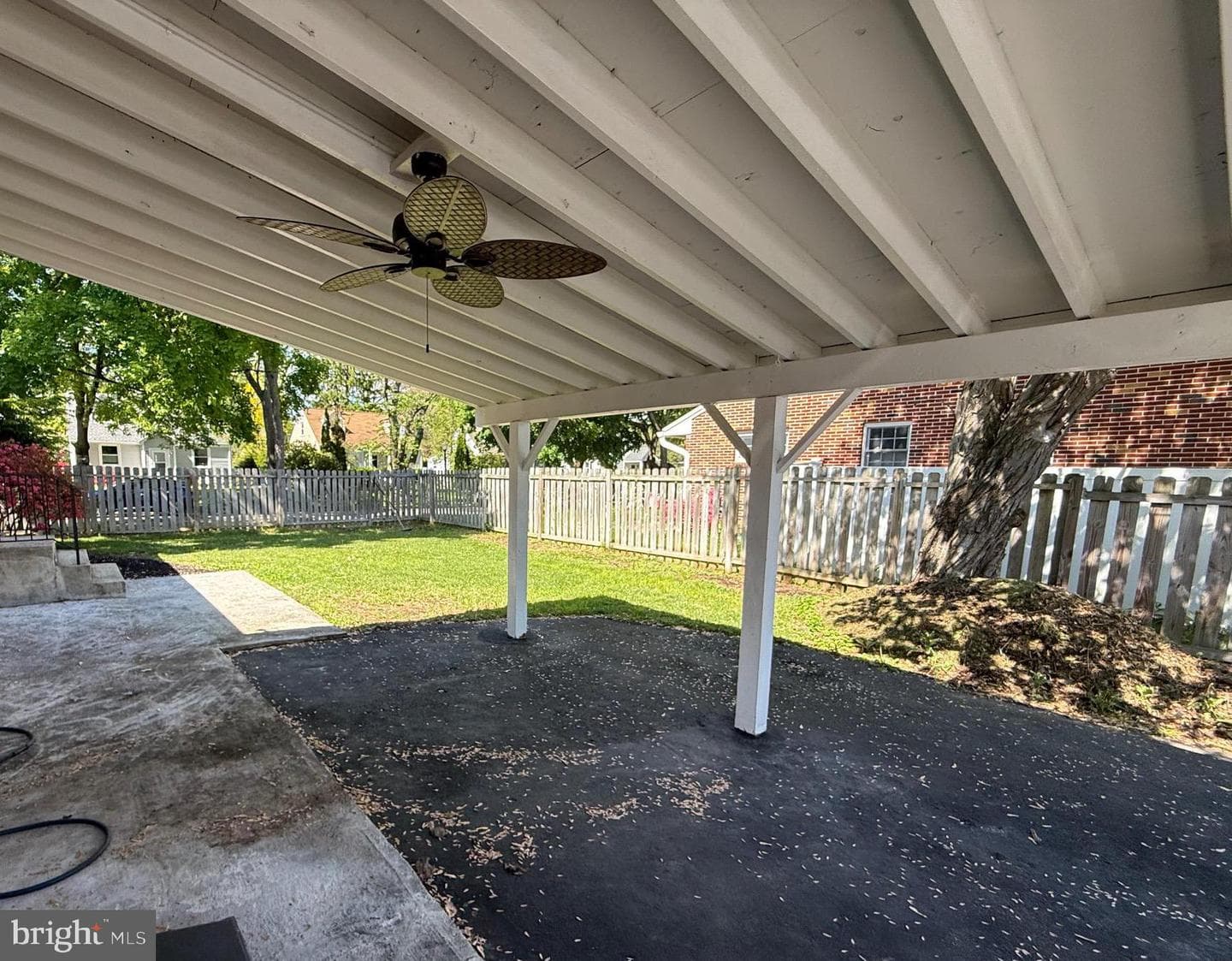849 N Arch Street photo 23