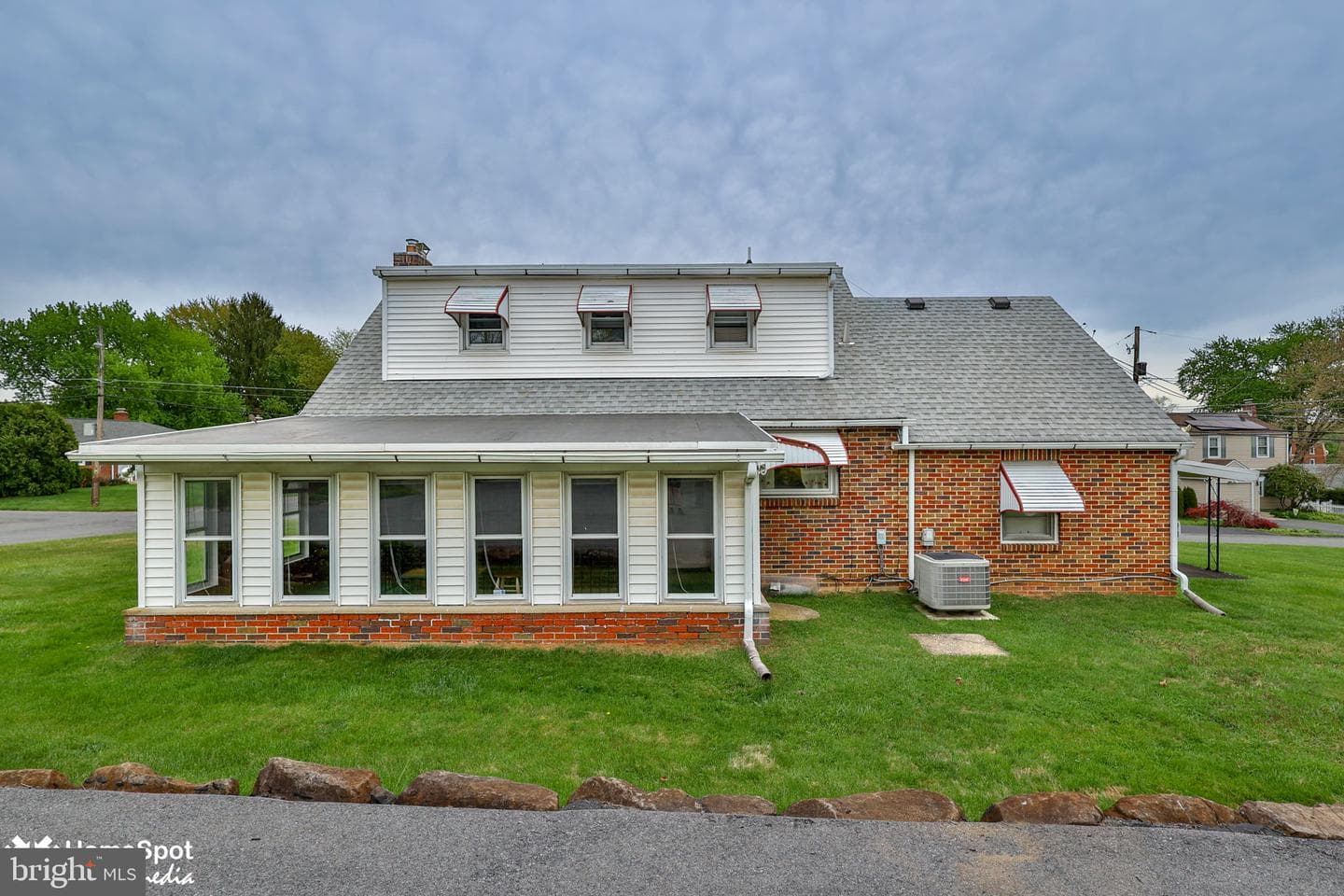 34 N 38th Street photo 4