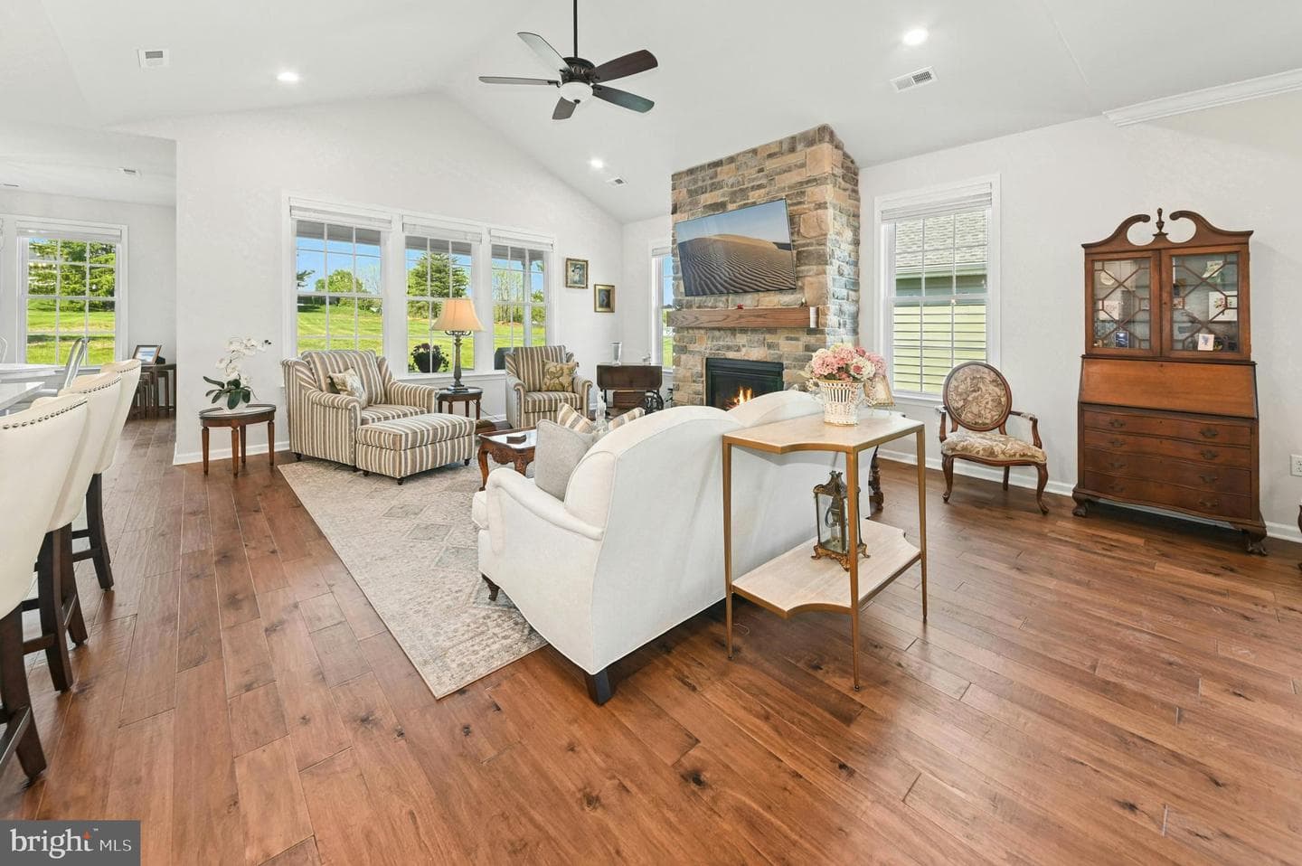 5544 Traditions Drive photo 7