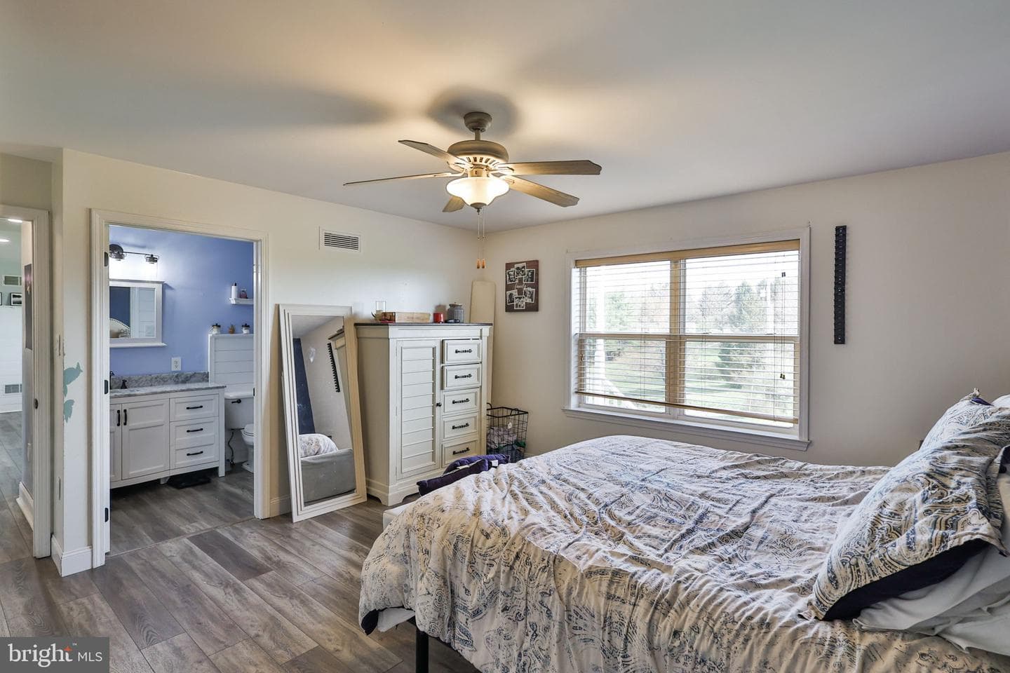 8738 Cardinal photo 28