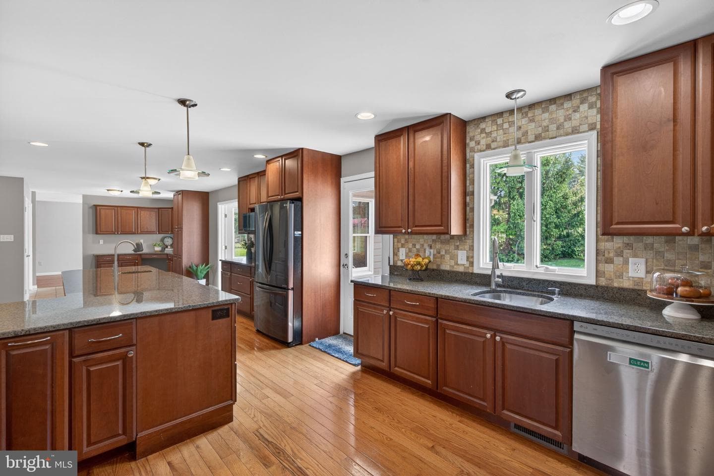 1312 Dorney Avenue photo 36
