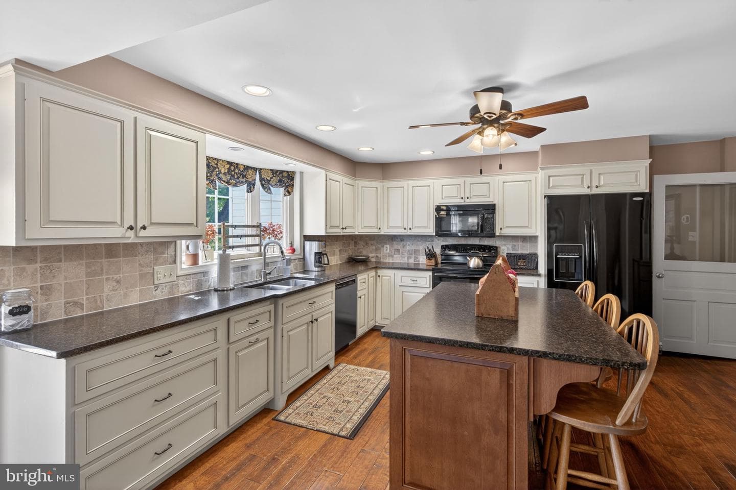 6612 Powder Valley Road photo 16