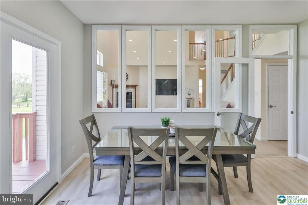 330 Indigo Way photo 28