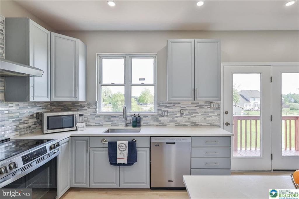 330 Indigo Way photo 37