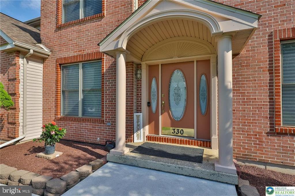 330 Indigo Way photo 5