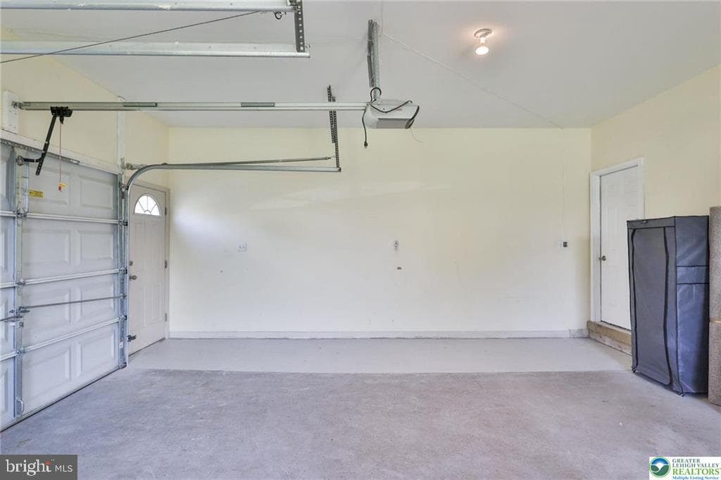 330 Indigo Way photo 77