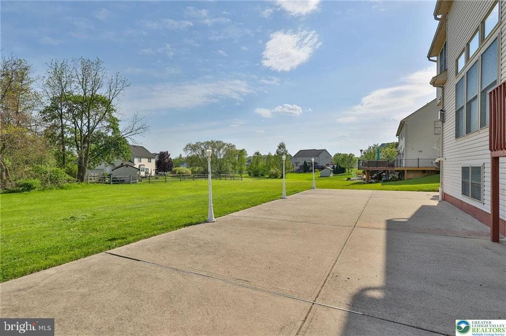 330 Indigo Way photo 79