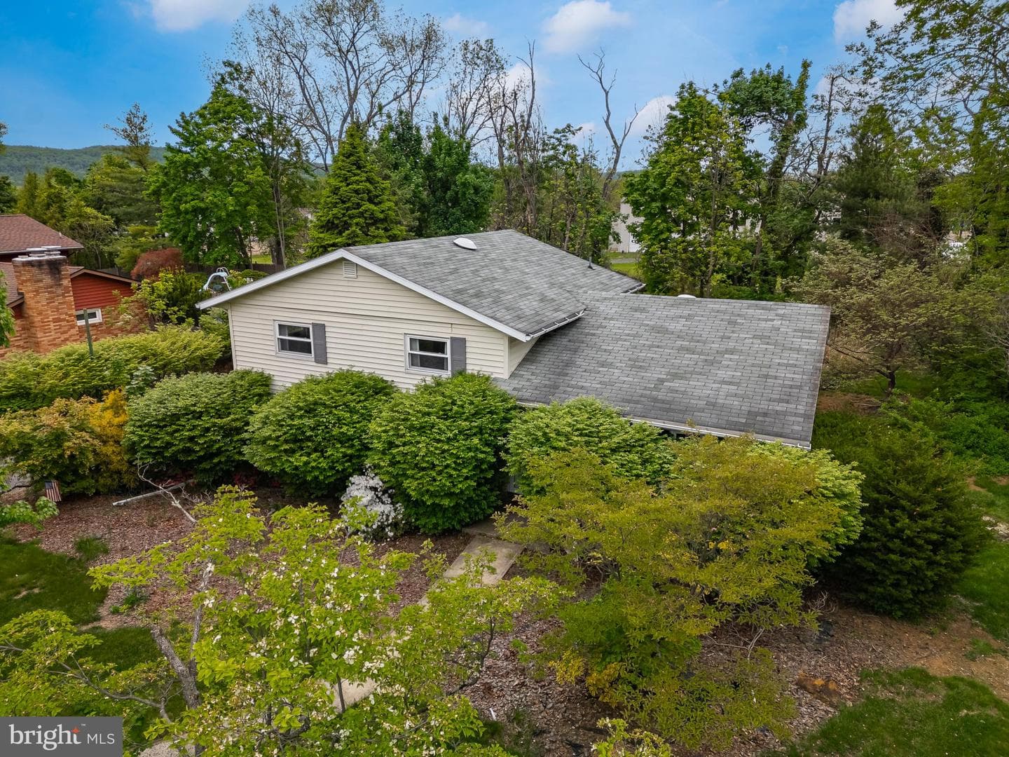 5131 Fairlawn Road photo 2