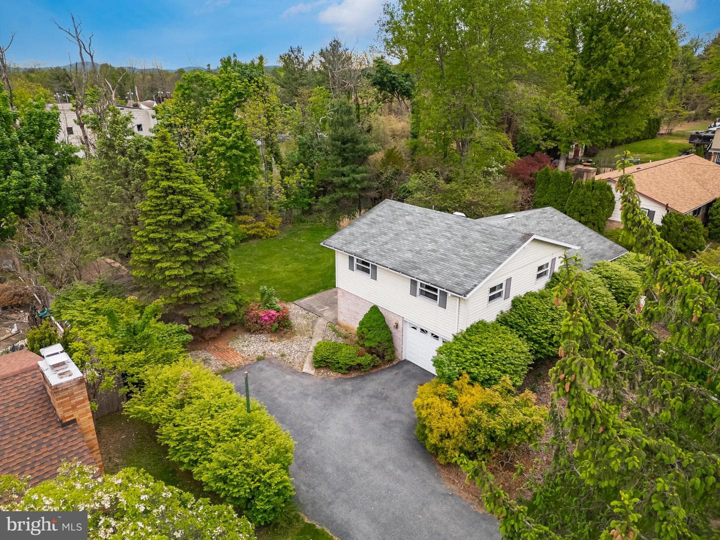 5131 Fairlawn Road photo 41