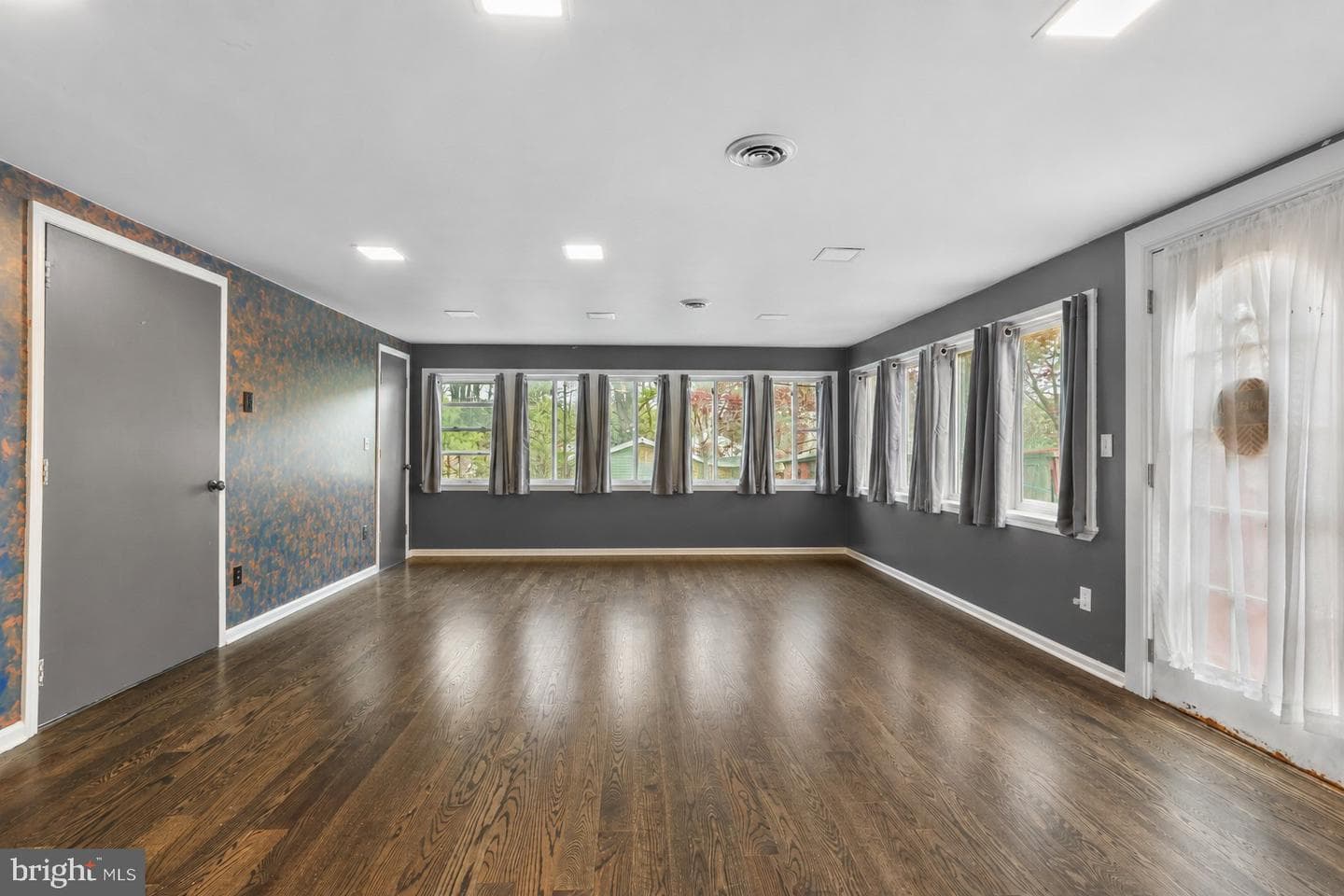 1042 Neffs Laurys Road photo 16