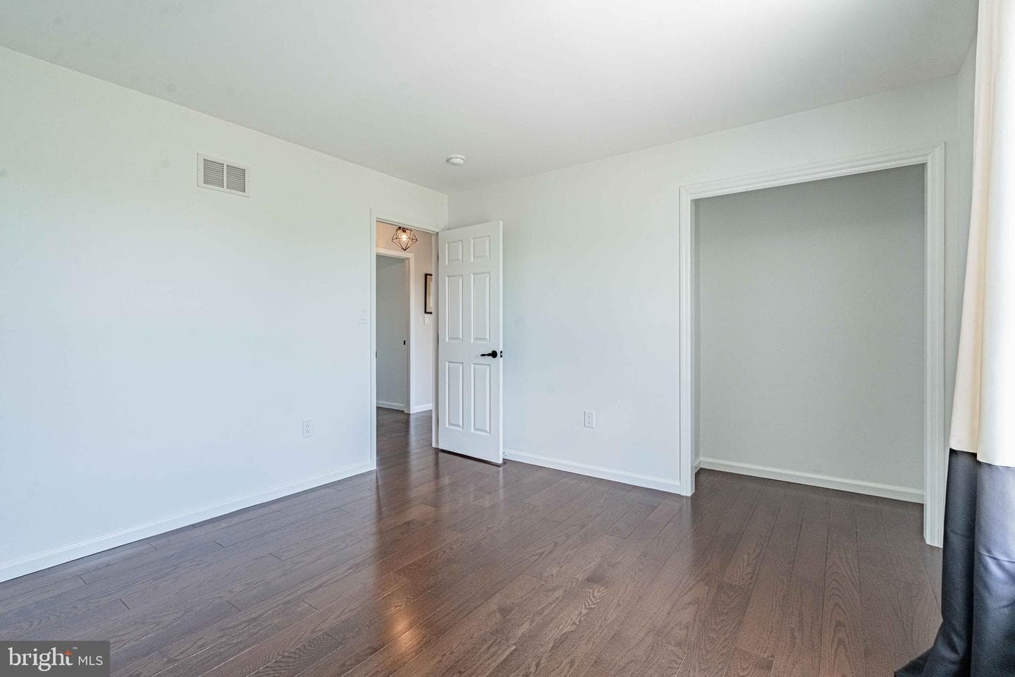 385 Farmington Road photo 44