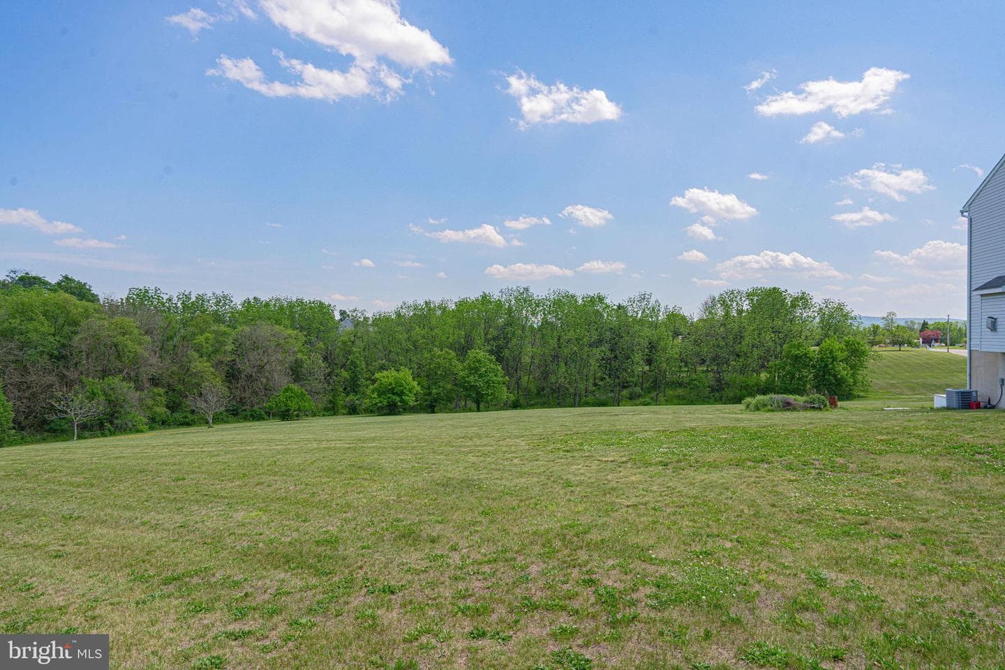 385 Farmington Road photo 57