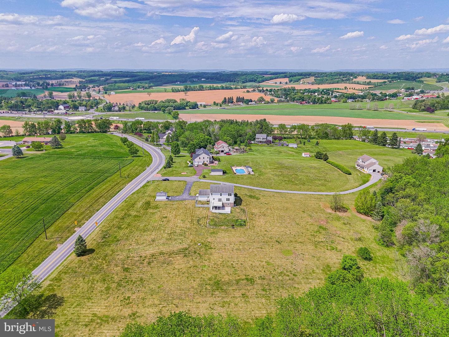 385 Farmington Road photo 64