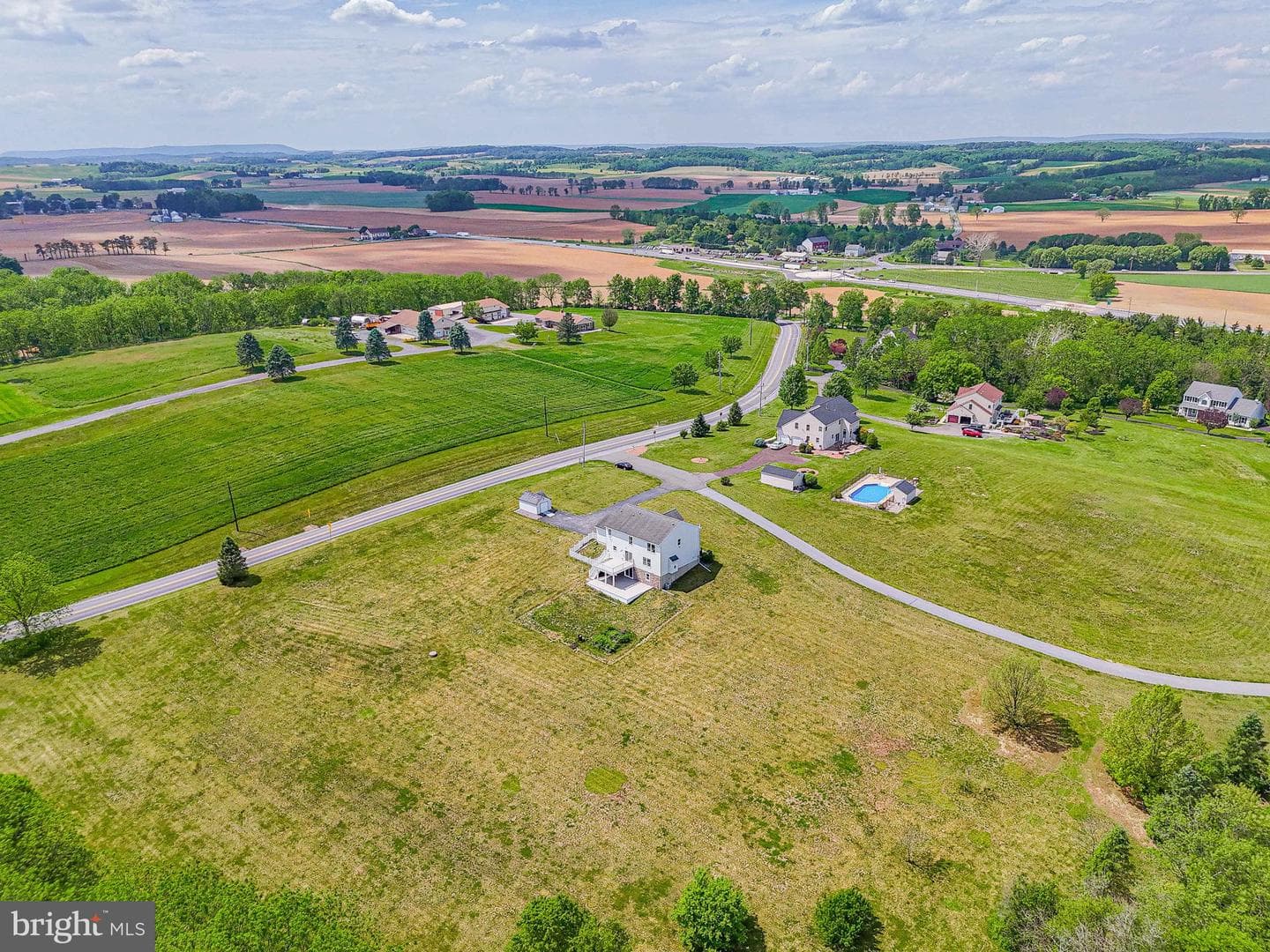 385 Farmington Road photo 66