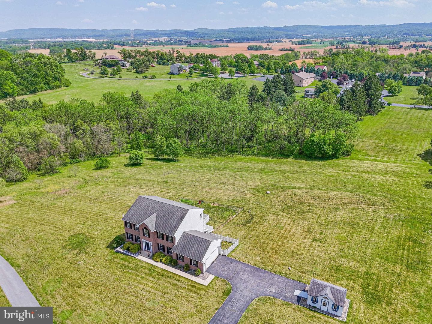 385 Farmington Road photo 68