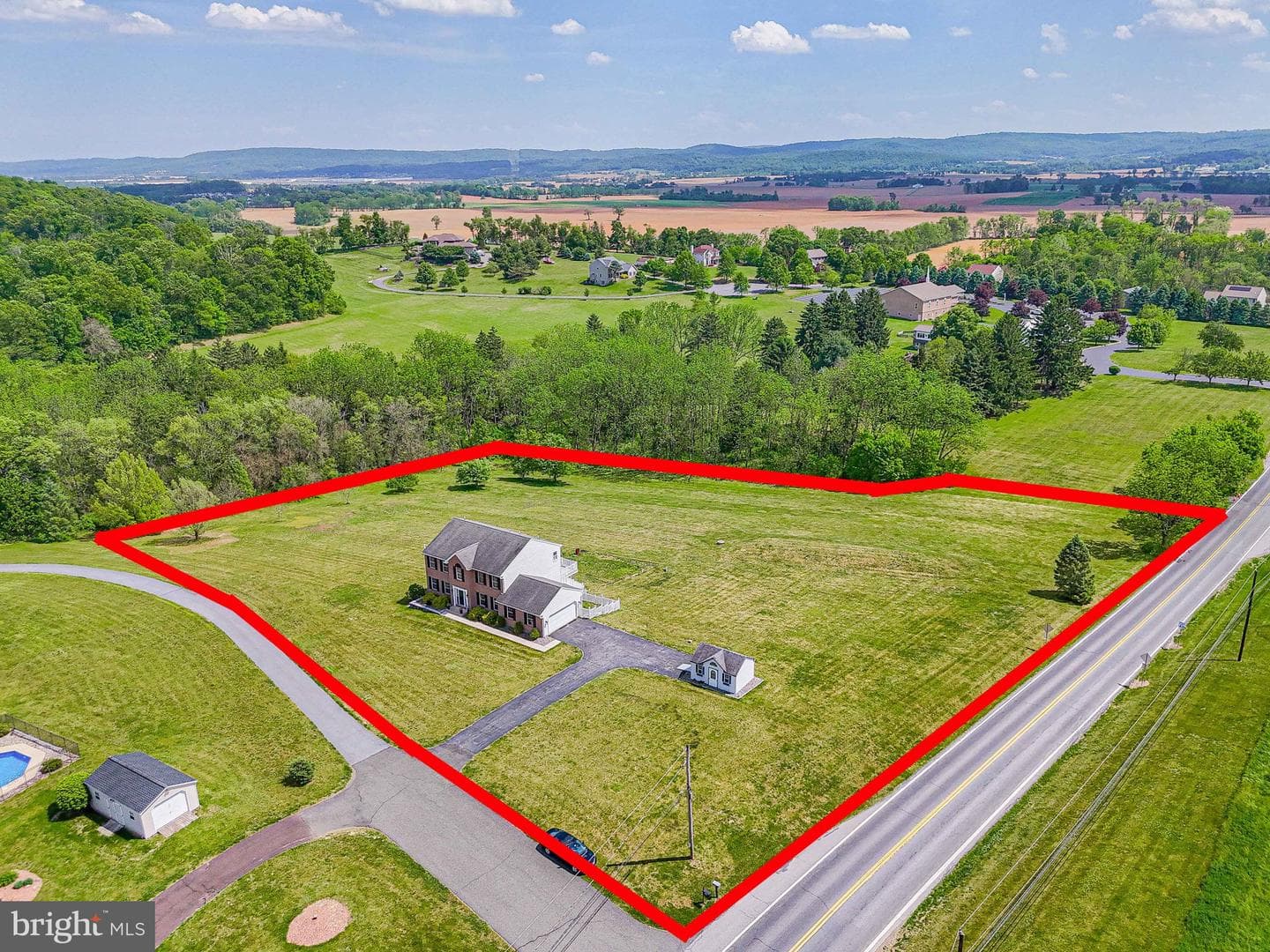 385 Farmington Road photo 69