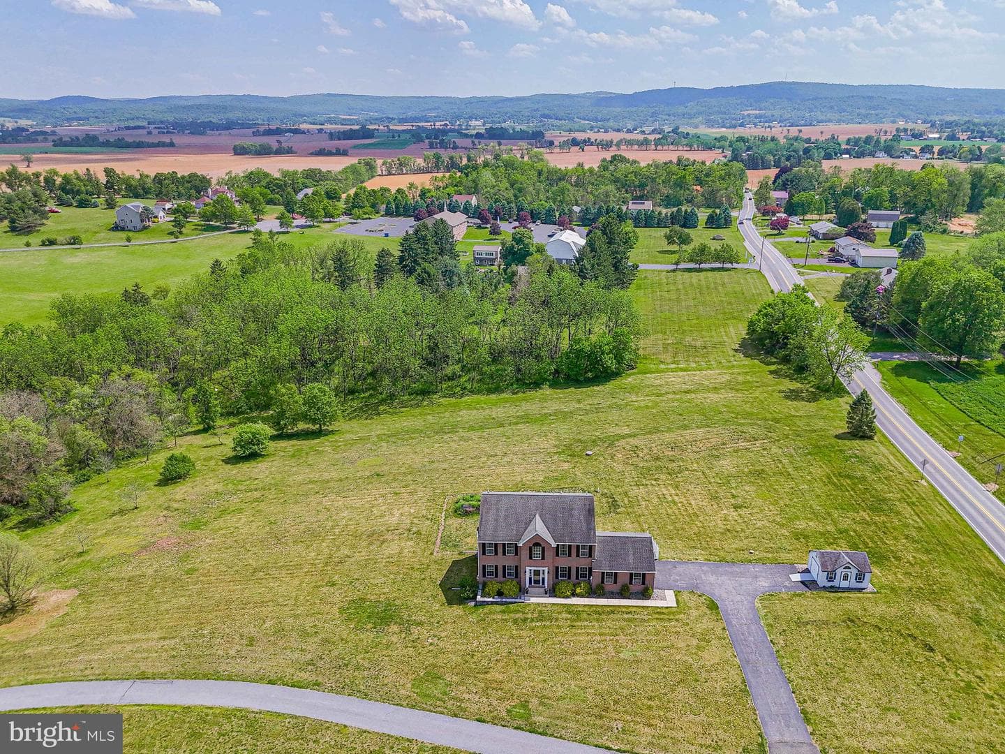385 Farmington Road photo 8