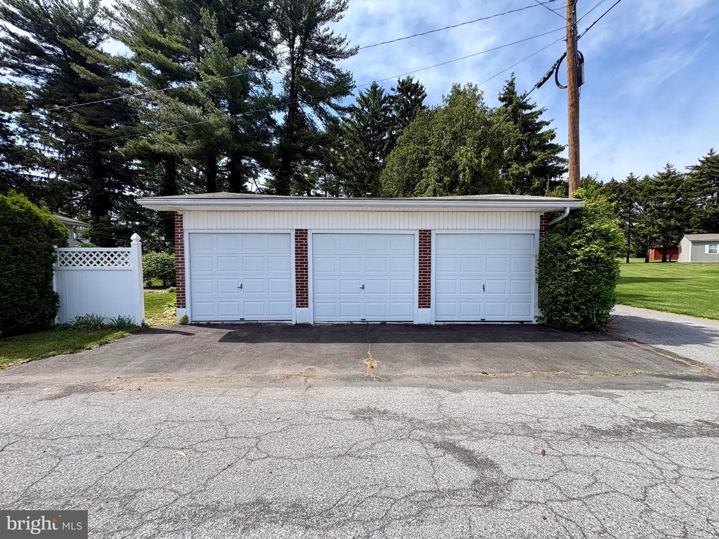 1731 Chapel Avenue photo 35