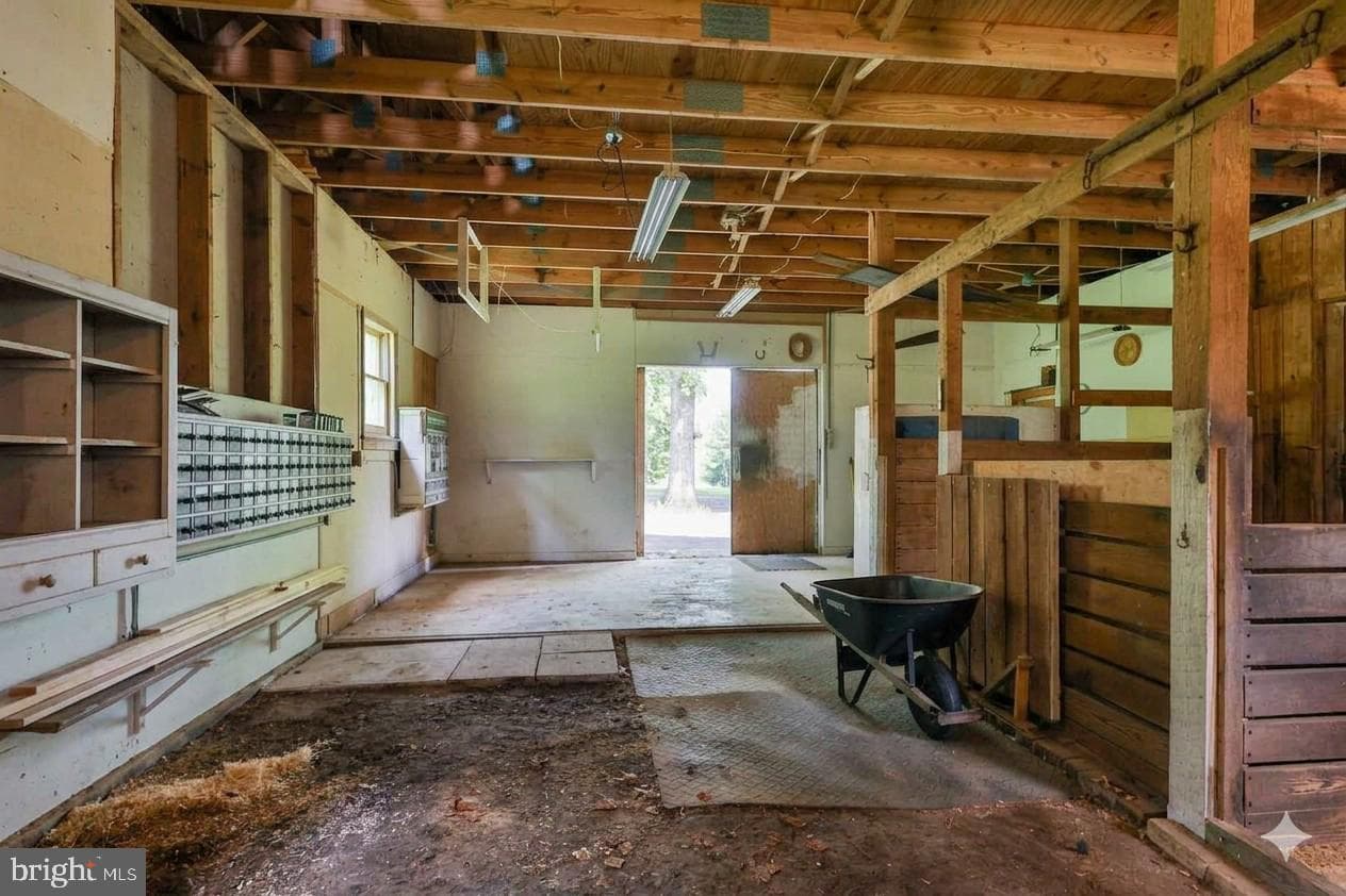 5662 Oak Lane photo 32