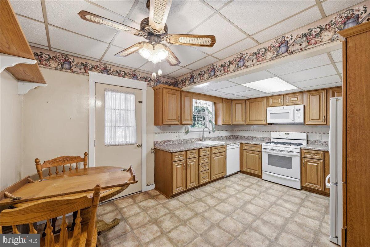 2030 Lawfer Avenue photo 15
