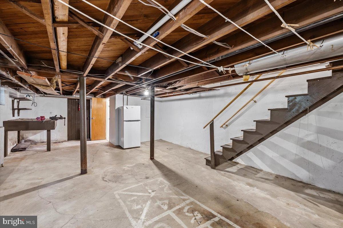 2030 Lawfer Avenue photo 27
