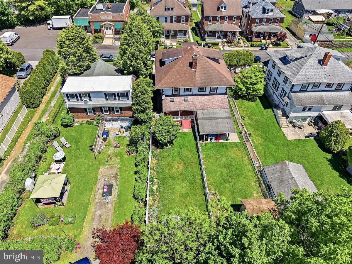 2030 Lawfer Avenue photo 5
